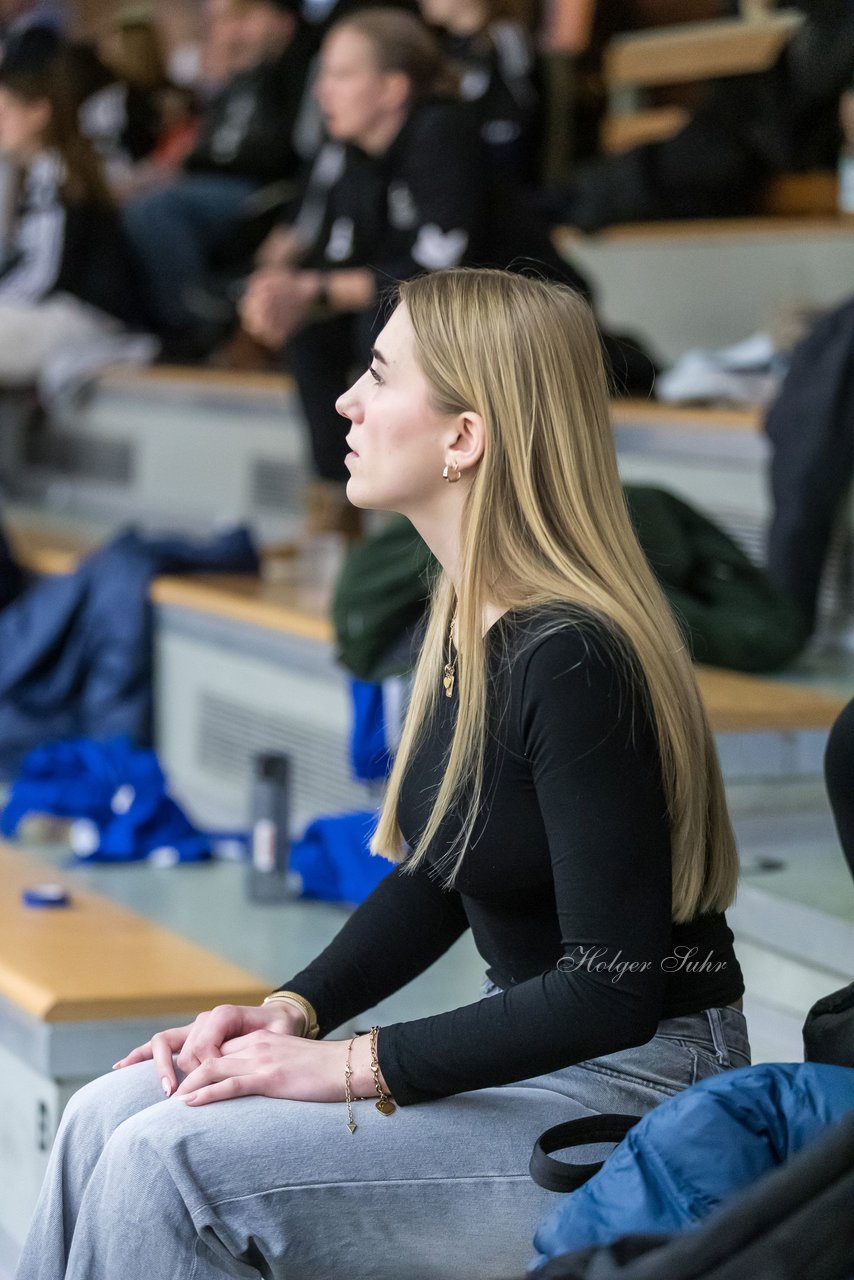 Bild 59 - VR Bank Cup Horst